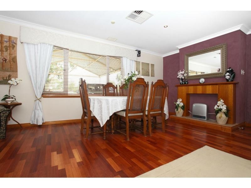 1 Leacon Place, Maddington WA 6109