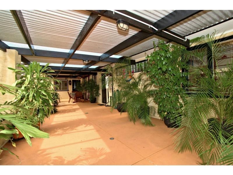 1 Leacon Place, Maddington WA 6109