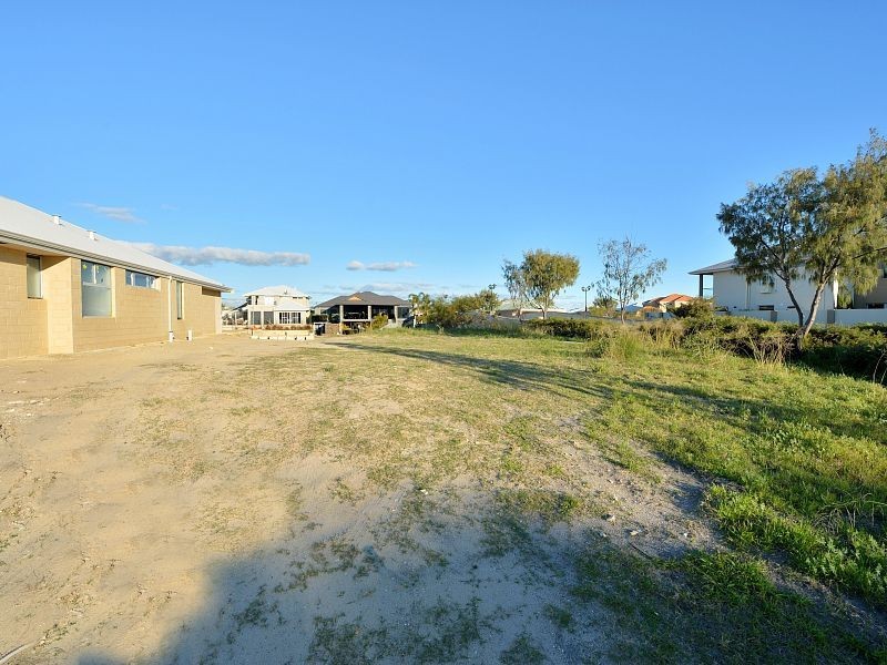 67 Queen Parade, Wannanup WA 6210