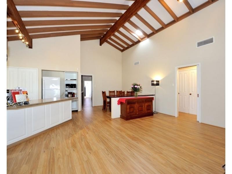 9 Birkdale Court, Cooloongup WA 6168