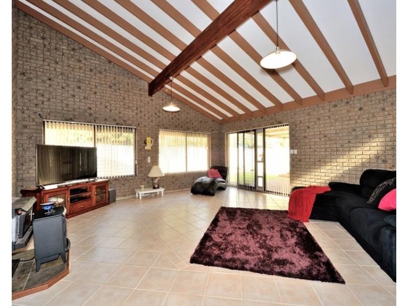 9 Birkdale Court, Cooloongup WA 6168