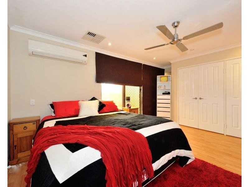 9 Birkdale Court, Cooloongup WA 6168