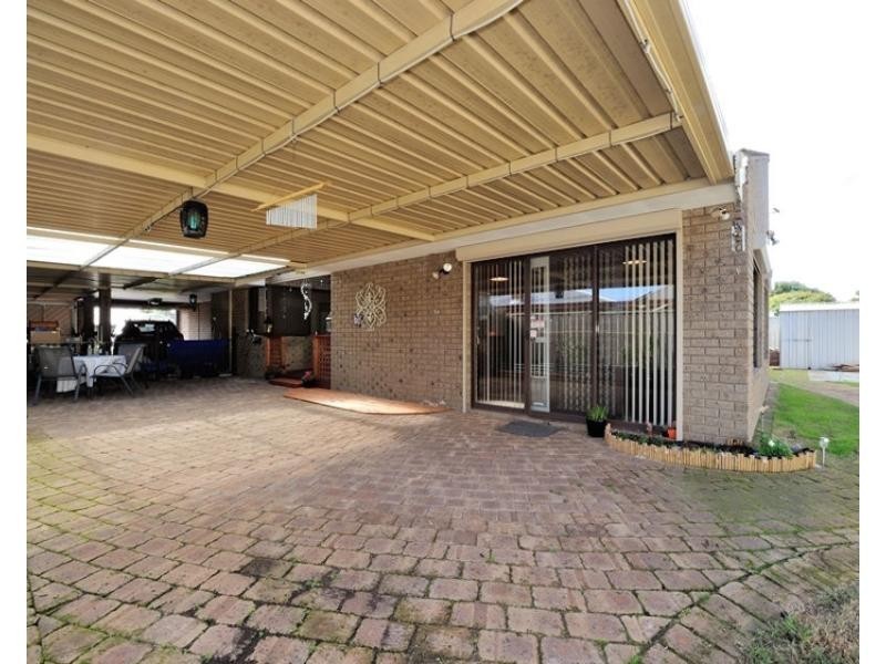 9 Birkdale Court, Cooloongup WA 6168