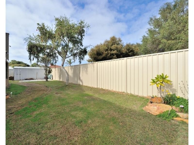 9 Birkdale Court, Cooloongup WA 6168