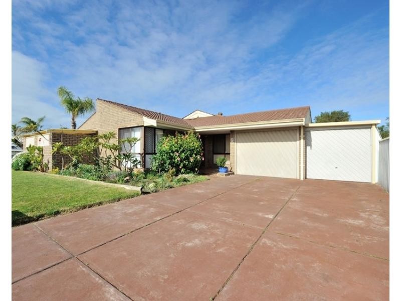 9 Birkdale Court, Cooloongup WA 6168
