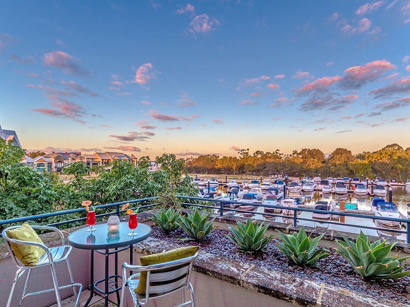 1/45 Tidewater Way, Ascot WA 6104