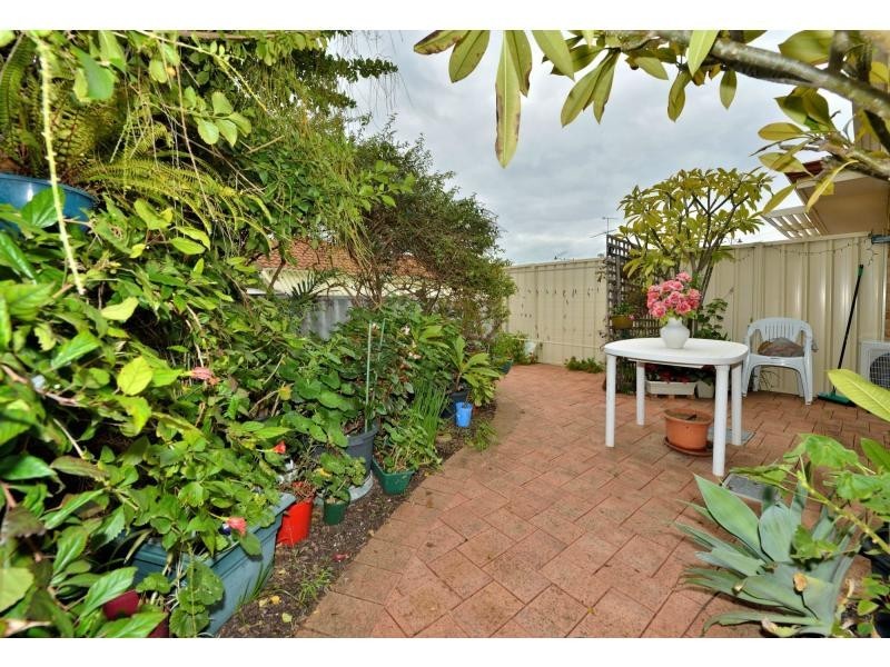1/60 Sutton Street, Mandurah WA 6210