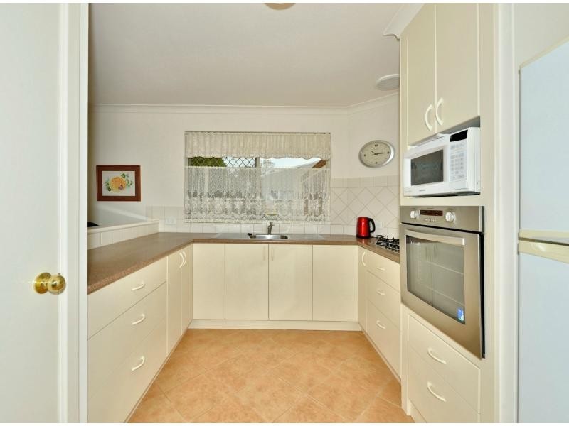 2/60 Sutton Street, Mandurah WA 6210