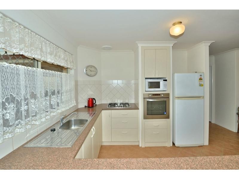 2/60 Sutton Street, Mandurah WA 6210