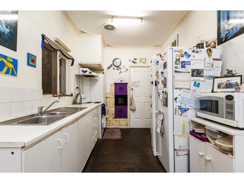 8 Mead Street, Byford WA 6122