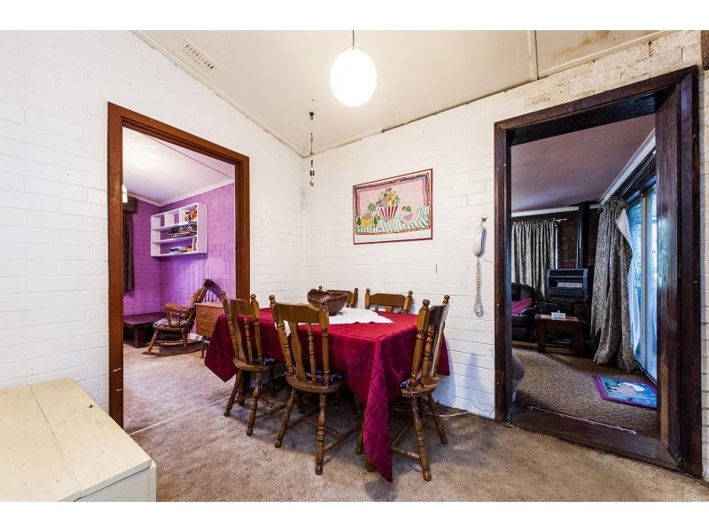 8 Mead Street, Byford WA 6122