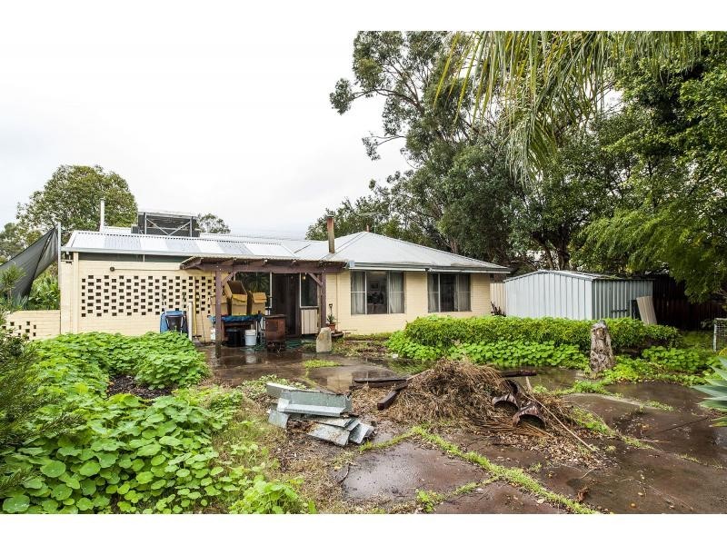 8 Mead Street, Byford WA 6122