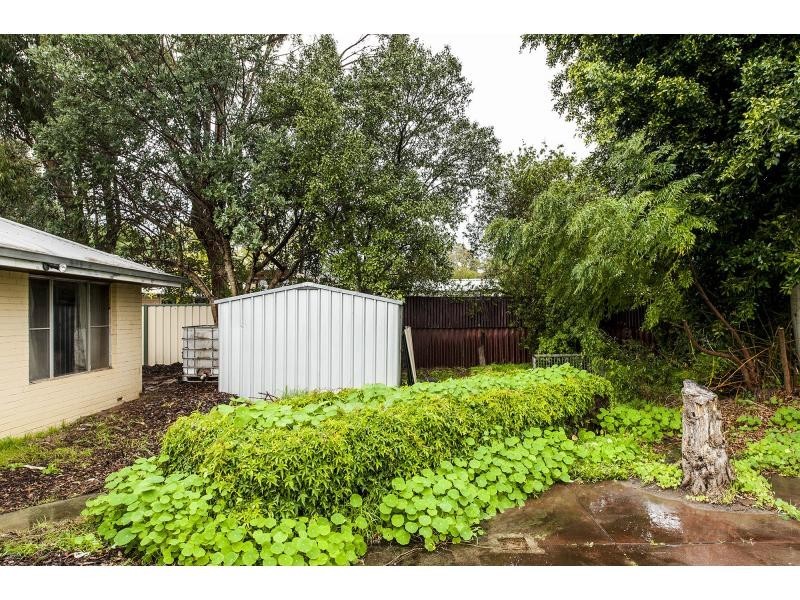 8 Mead Street, Byford WA 6122