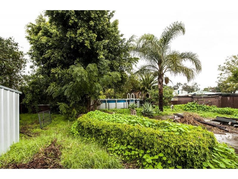 8 Mead Street, Byford WA 6122