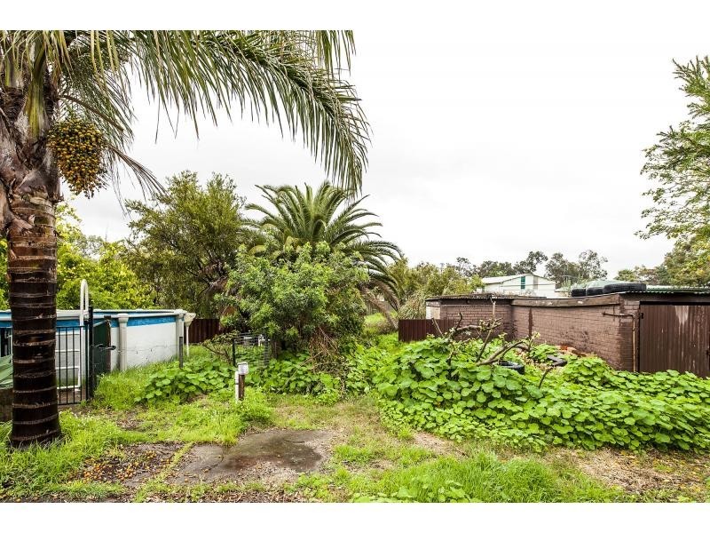 8 Mead Street, Byford WA 6122