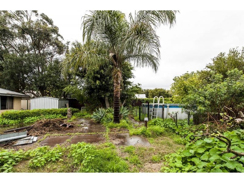 8 Mead Street, Byford WA 6122