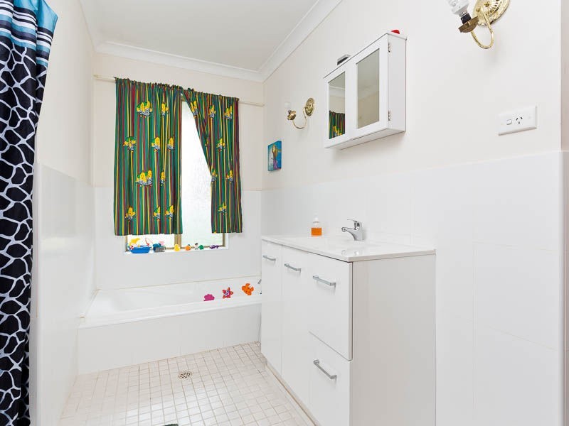 68 Elderberry Drive, South Lake WA 6164