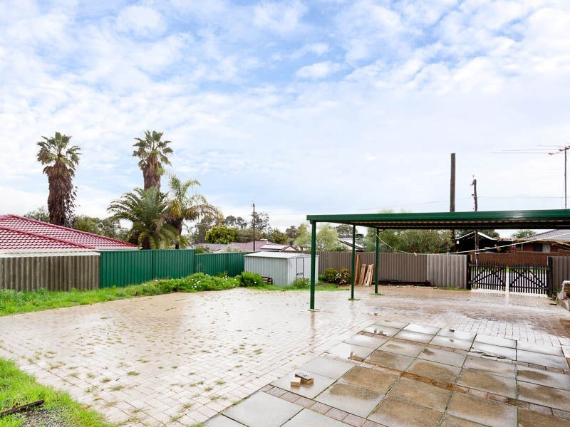 68 Elderberry Drive, South Lake WA 6164