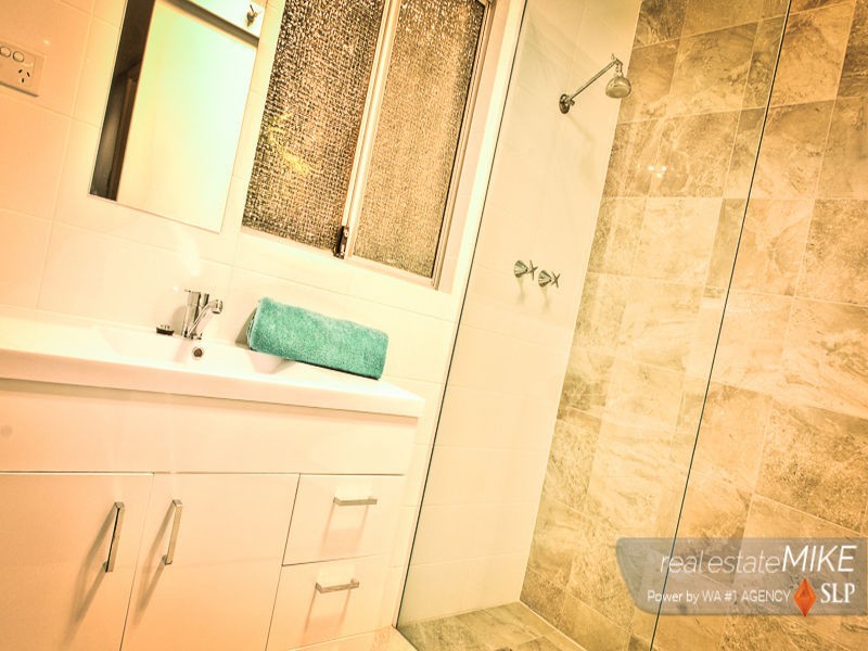 37 Allinson Drive, Girrawheen WA 6064