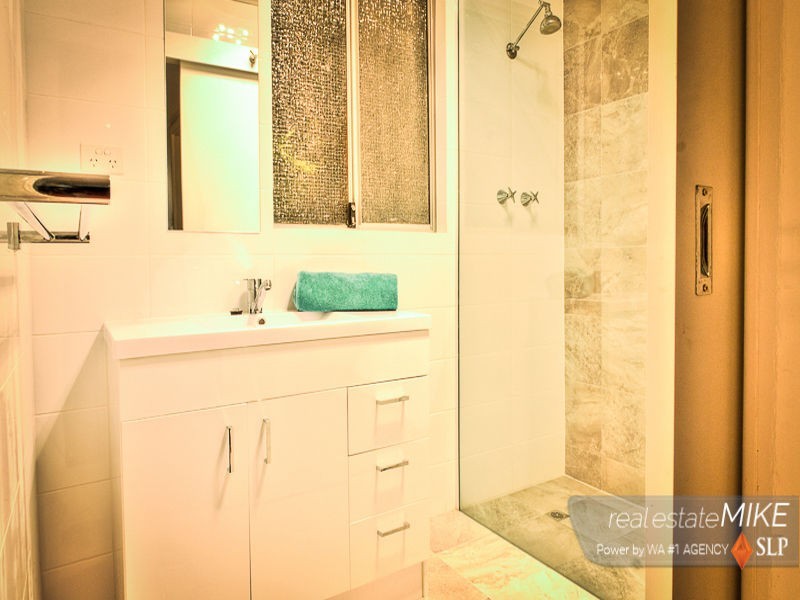 37 Allinson Drive, Girrawheen WA 6064