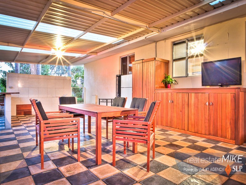 37 Allinson Drive, Girrawheen WA 6064