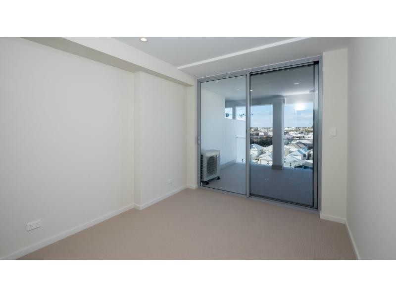 25/13 O’connor Close, North Coogee WA 6163