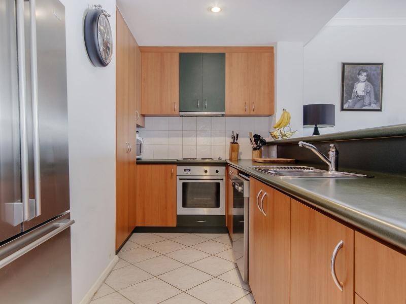 16/7 Railway Terrace, Rockingham WA 6168