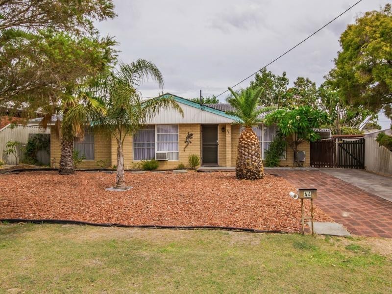 44 Adamson Road, Parmelia WA 6167