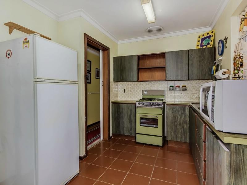 44 Adamson Road, Parmelia WA 6167