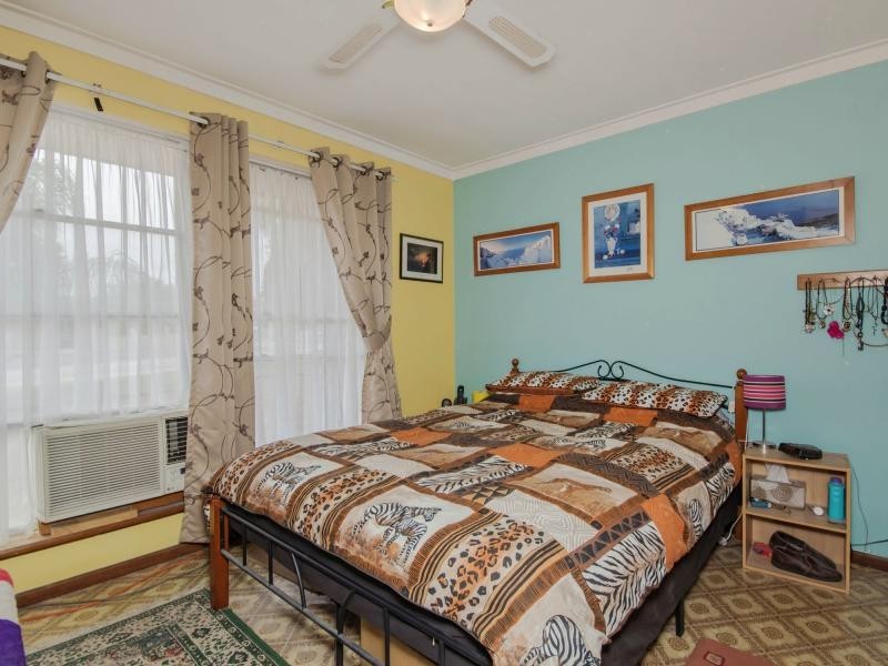 44 Adamson Road, Parmelia WA 6167