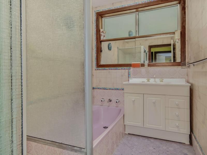 44 Adamson Road, Parmelia WA 6167