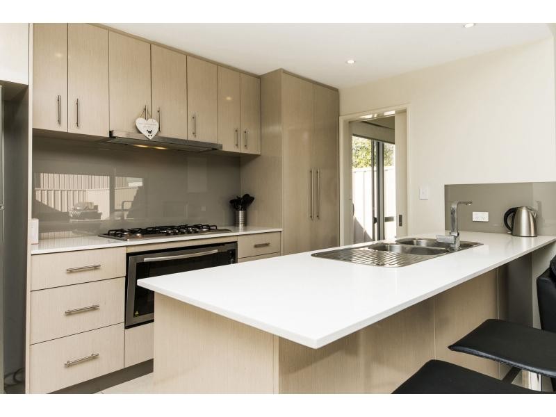 7/46 Kinsella Street, Joondanna WA 6060