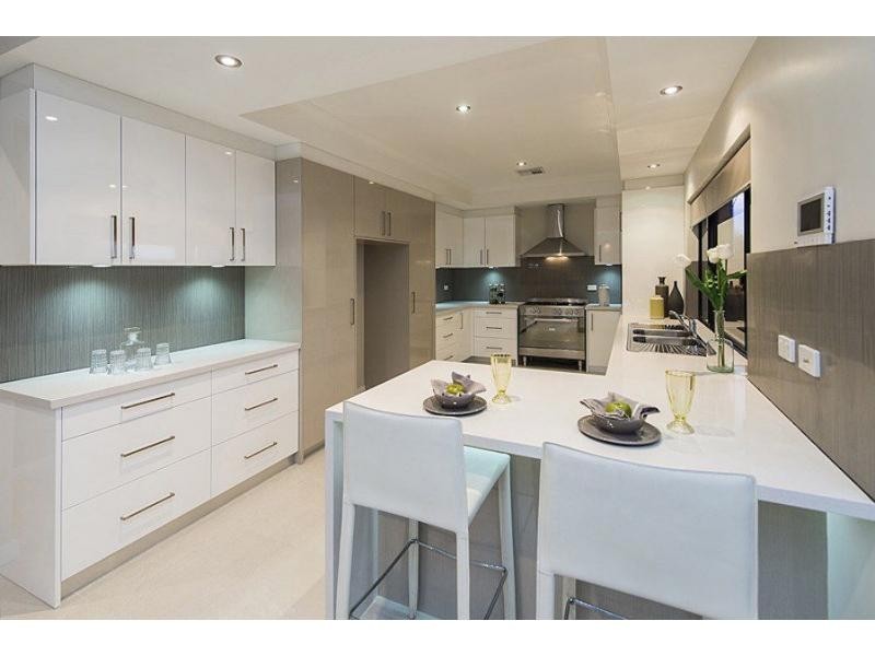 21 Windchime Terrace, Atwell WA 6164