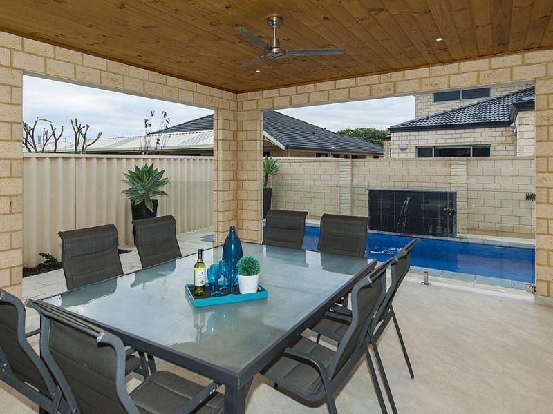 21 Windchime Terrace, Atwell WA 6164