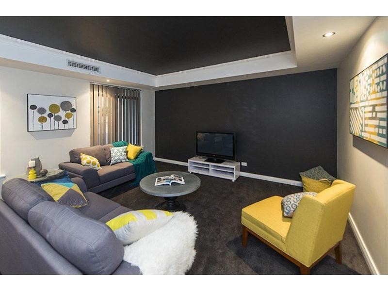 21 Windchime Terrace, Atwell WA 6164