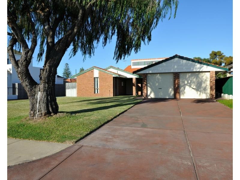 4 Hymus Street, Rockingham WA 6168