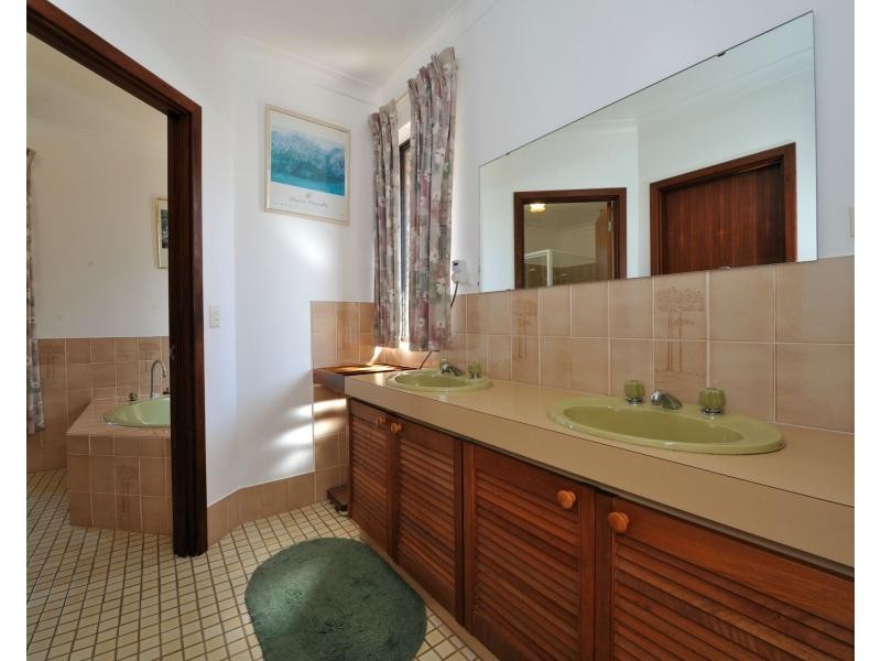 4 Hymus Street, Rockingham WA 6168