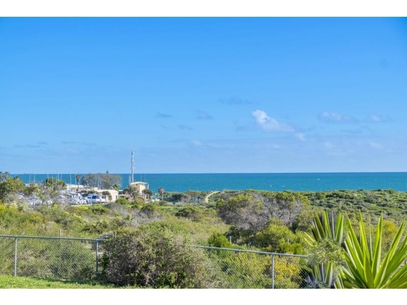 48 Southern Cross Circle, Ocean Reef WA 6027