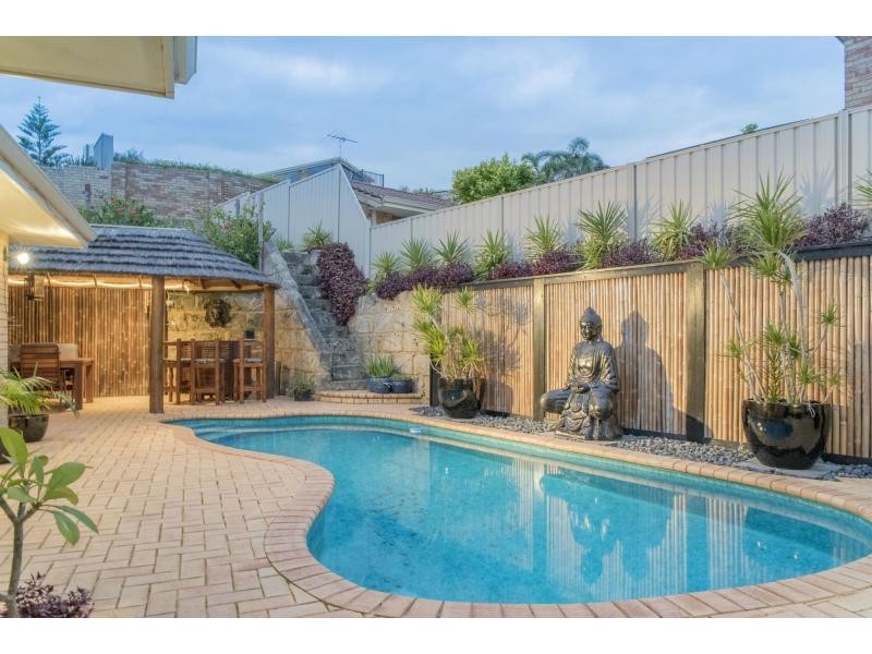 48 Southern Cross Circle, Ocean Reef WA 6027