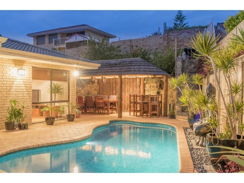 48 Southern Cross Circle, Ocean Reef WA 6027