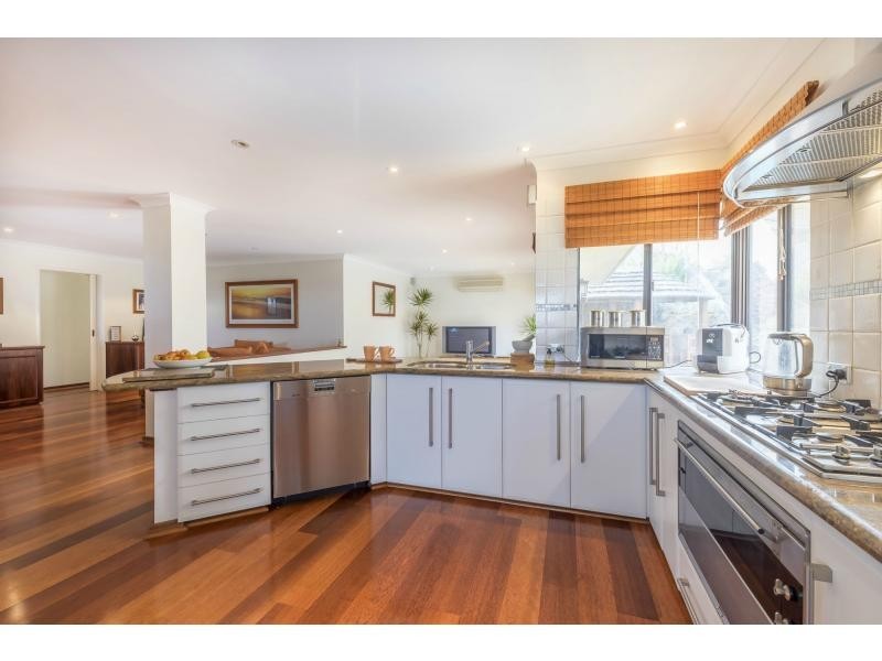 48 Southern Cross Circle, Ocean Reef WA 6027