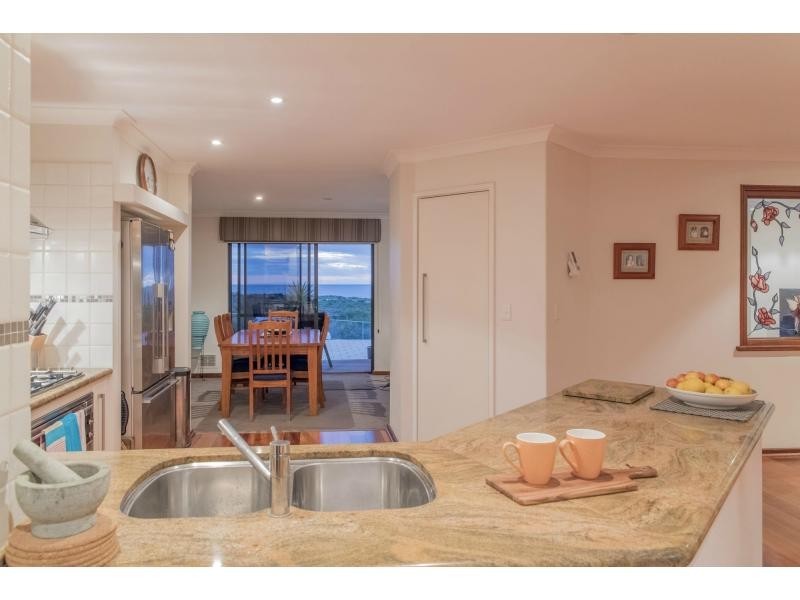 48 Southern Cross Circle, Ocean Reef WA 6027