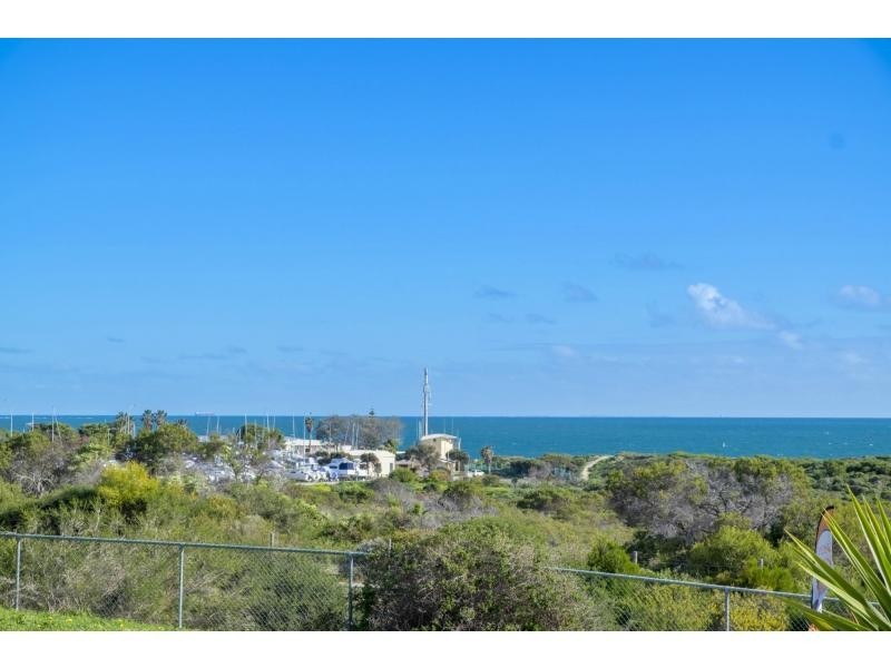 48 Southern Cross Circle, Ocean Reef WA 6027