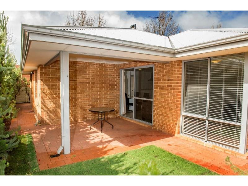 4/20 Claridge Circle, Thornlie WA 6108