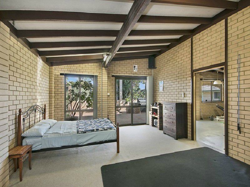 5 Hynes Way, Hamilton Hill WA 6163