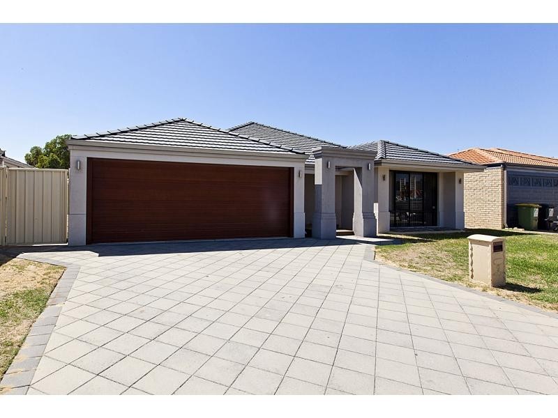 9 Summershill Gate, Kenwick WA 6107