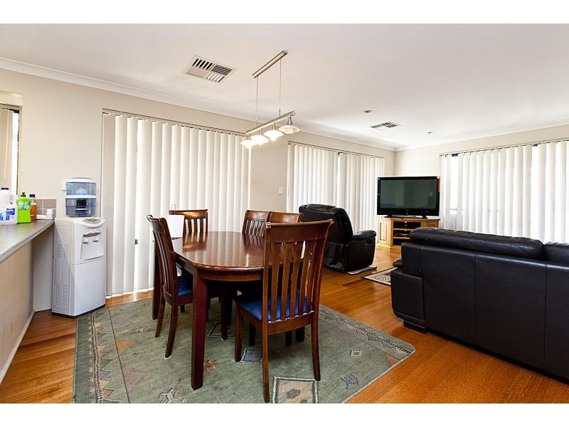 9 Summershill Gate, Kenwick WA 6107