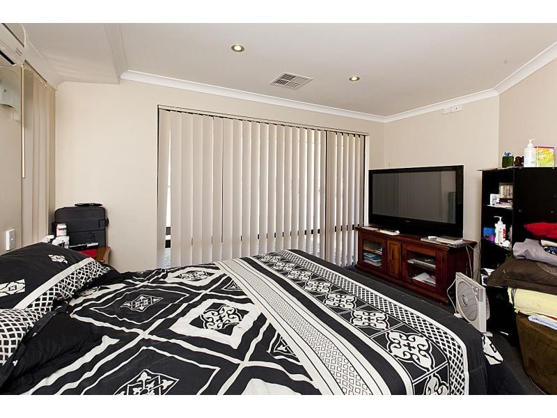 9 Summershill Gate, Kenwick WA 6107