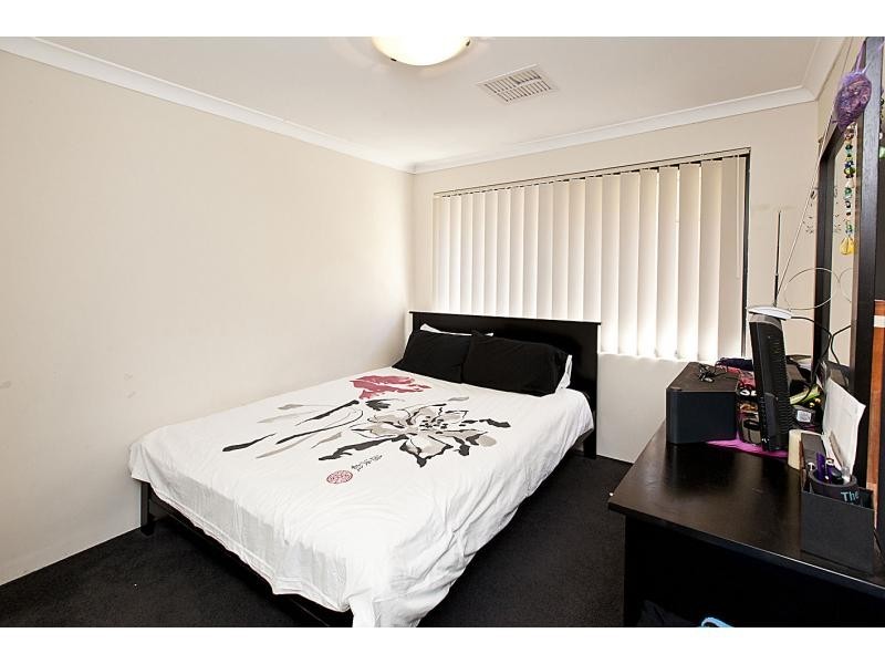 9 Summershill Gate, Kenwick WA 6107