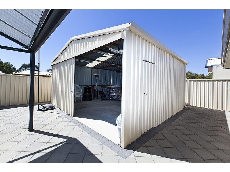 9 Summershill Gate, Kenwick WA 6107